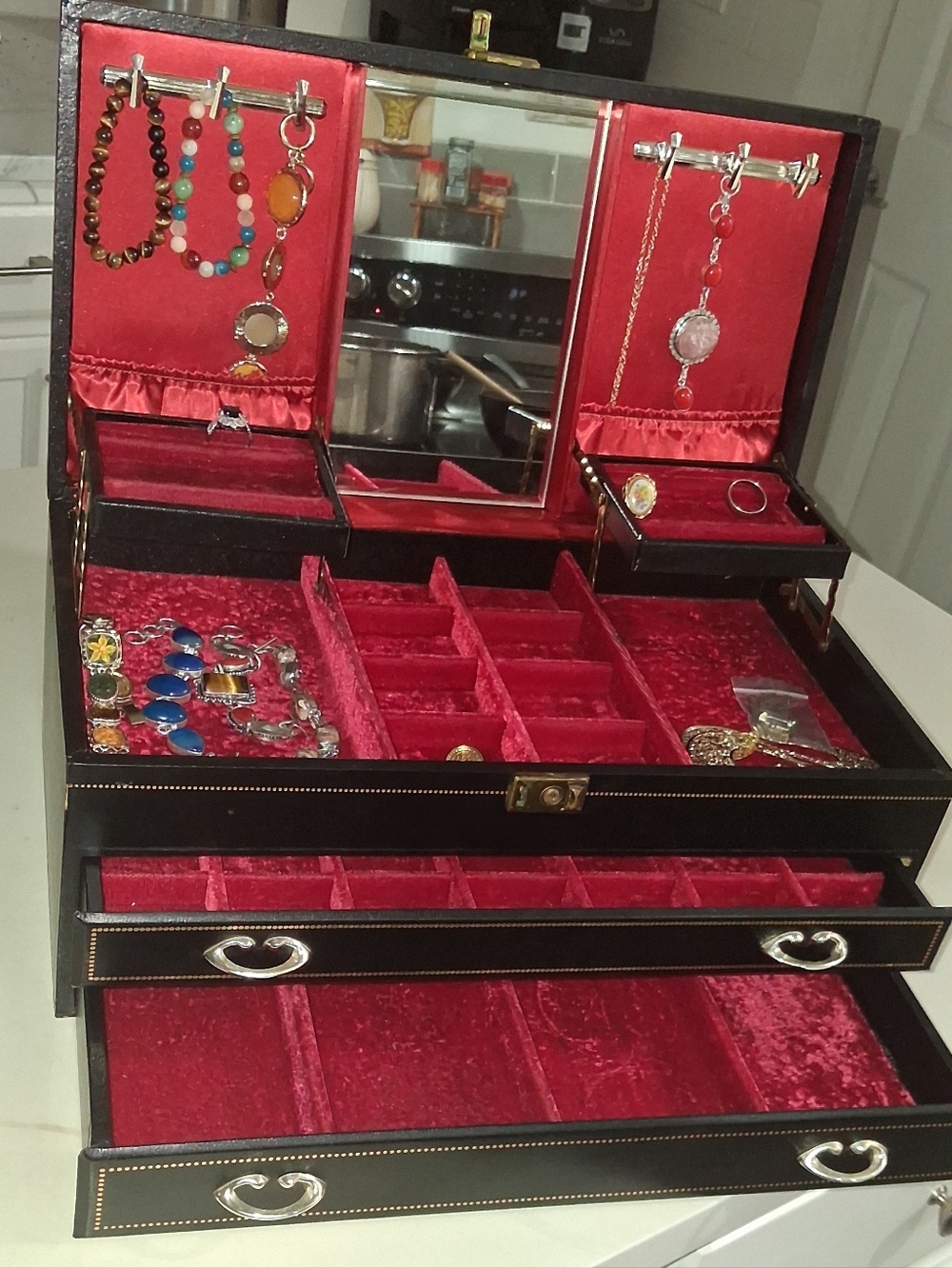 Vintage Mele Jewelry Box